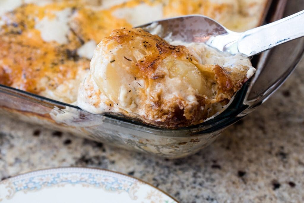 scalloped potatoes with thyme and cream